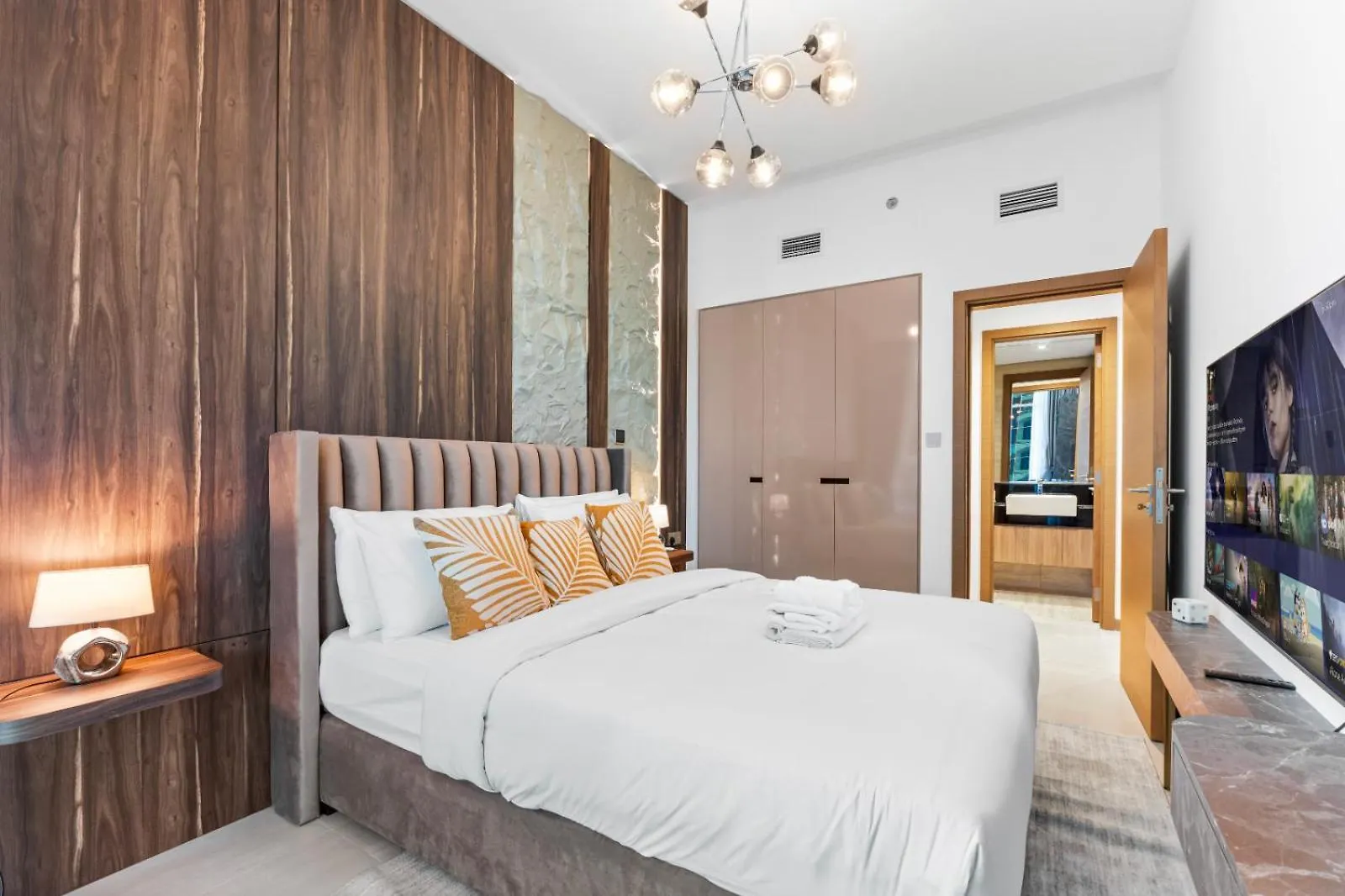 Lux Retreat 2 Bedroom In Just 5 Min From Burj Khalifa دبي شقة