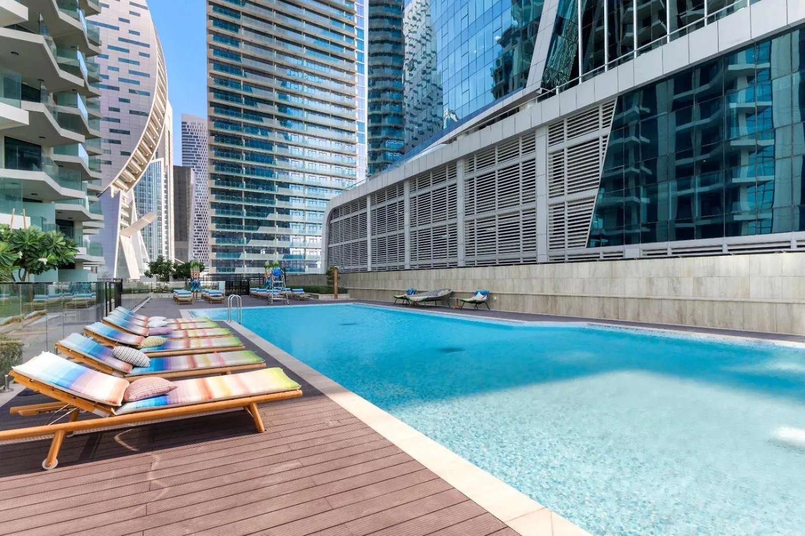 Lux Retreat 2 Bedroom In Just 5 Min From Burj Khalifa ドバイ アパート