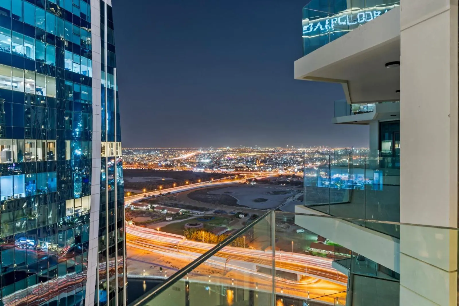 Lux Retreat 2 Bedroom In Just 5 Min From Burj Khalifa ドバイ